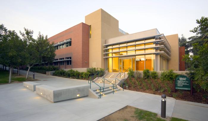 Университет Woodbury University в Лос-Анжелесе (Калифорния, США)